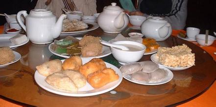 豆浆配茶点