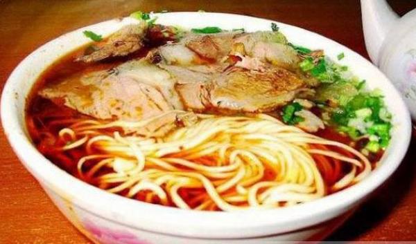 上一碗粉肠粉，生活更有滋味