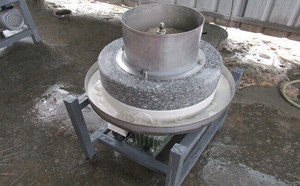 梧州电动石磨米粉机厂家供应